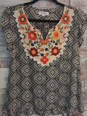THML Embroidered Top Size Small